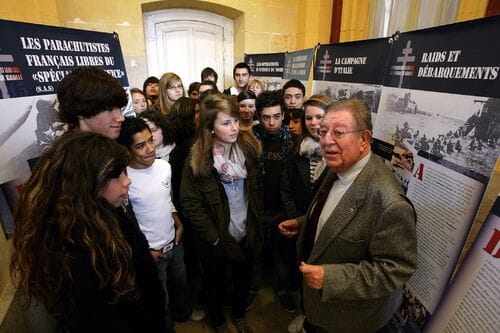 * Décès de  Francis Ruffier-Monet, ancien combattant engagé dans les forces libres à la 1ère DFL. 