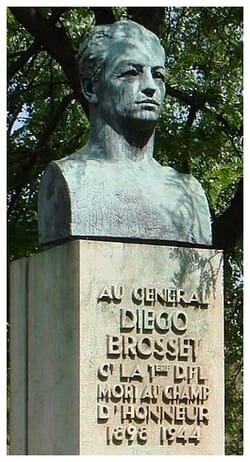 * En mémoire du  général Diego Brosset disparut le 20 novembre 1944 - Champagney (70290 HAUTE-SAONE FRANCE) 