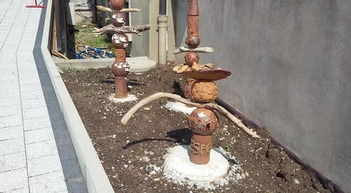 * Inauguration des totems fabriqués par les enfants des CE2-CM1-CM2 de l'école SABIN SALINAS d'Obenheim