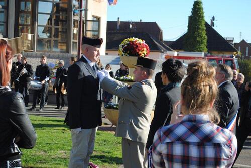 * Obenheim - Cérémonie du 11 Novembre Mémoire et remise de médaille