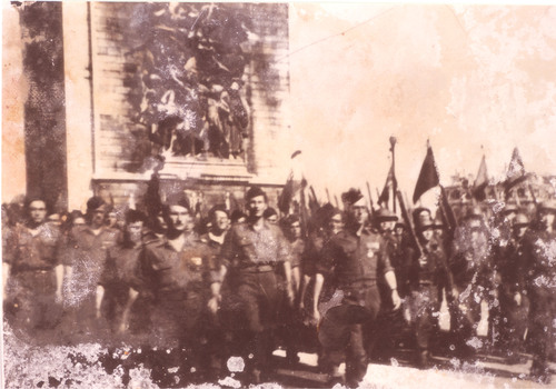 * Cérémonies à la mémoire des soldats de la 1ère DFL morts pour la libération de Dolleren en novembre 1944.