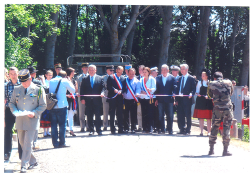 * Inauguration de la plaque aux soldats du Génie et de la Légion de la DFL à GRUSSENHEIM