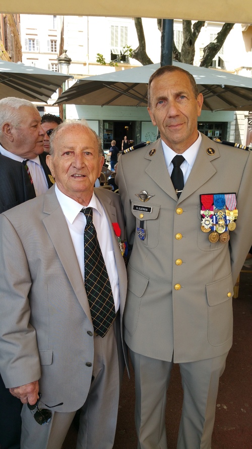 * Renaud OLMETA (Génie) a été fait Chevalier de la Légion d'Honneur