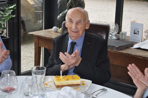 *  Robert LEYNAUD a 100 ans, un centenaire en excellente forme !