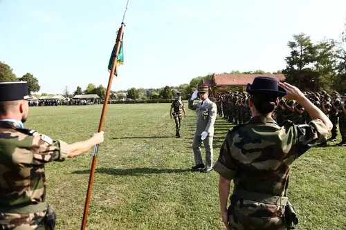 * CFIM de Transmissions 18 Régiment de Transmissions de Dieuze met Alexis Le Gall à l'honneur
