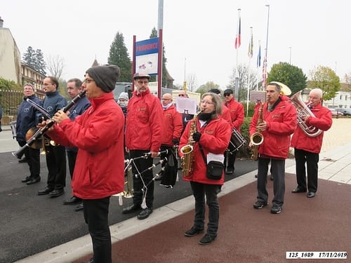 * Cérémonie du 75ème anniversaire de la Libération de Champagney à la plaque commémorative 