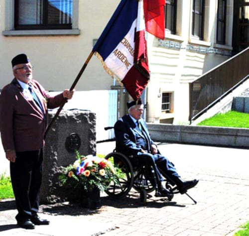 * Petit intermède estival - Honneur aux porte-drapeau