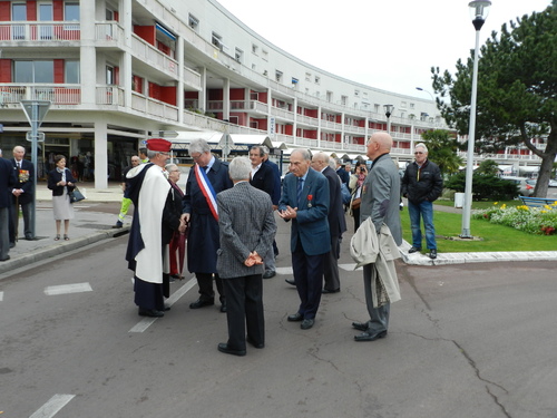 * Cérémonie pour le 70e anniversaire de la Libération de Royan