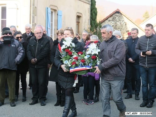 * 74ème anniversaire de la Libération. Cérémonie au Monument aux Morts de Plancher-Bas.