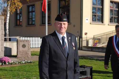 * Obenheim - Cérémonie du 11 Novembre Mémoire et remise de médaille