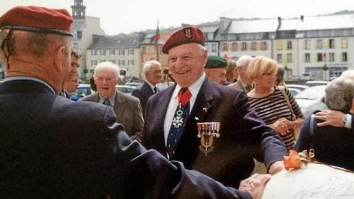 * Nos derniers Compagnons : Edgar THUPET-THOME, Sas parachutiste, 98 ans