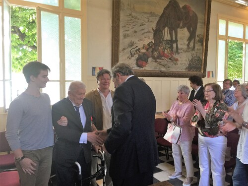* Mr Wladislas PICUIRA promu au grade de Chevalier de la Légion d'Honneur