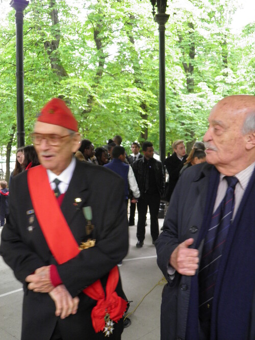 * Hommage aux Étudiants et Lycéens Résistants morts pour la France 
