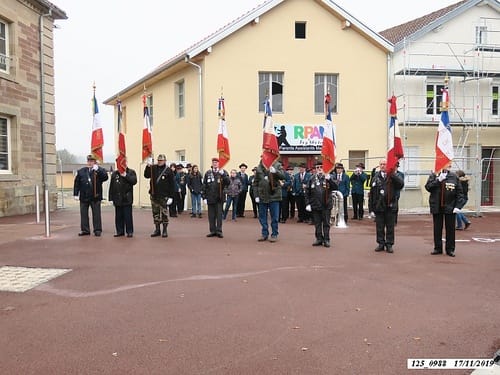 * Cérémonie du 75ème anniversaire de la Libération de Champagney à la plaque commémorative 
