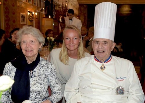 * Paul Bocuse , roi de la gastronomie...mais aussi ancien du B.M.24